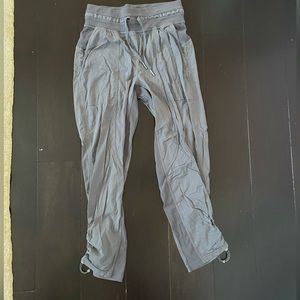 Gray capri Lululemon joggers